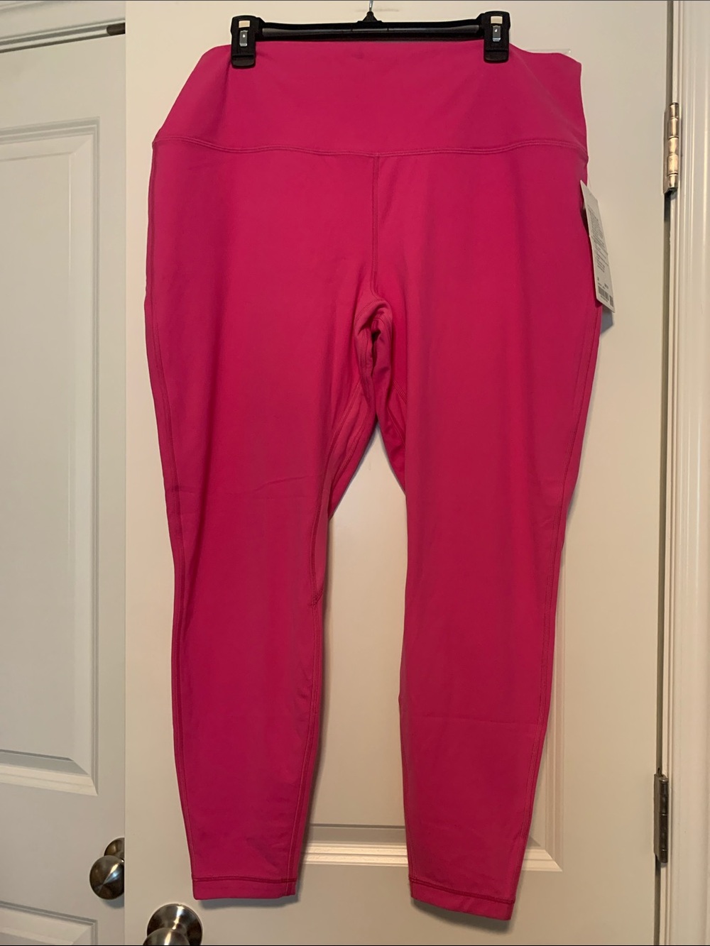 lululemon athletica Sonic Pink HR Align Pant
28in, Sz 20, NWT